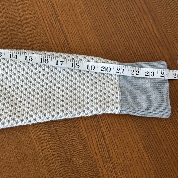 L.L. Bean Cream and Gray Women's Cardigan - Picture 10 of 10